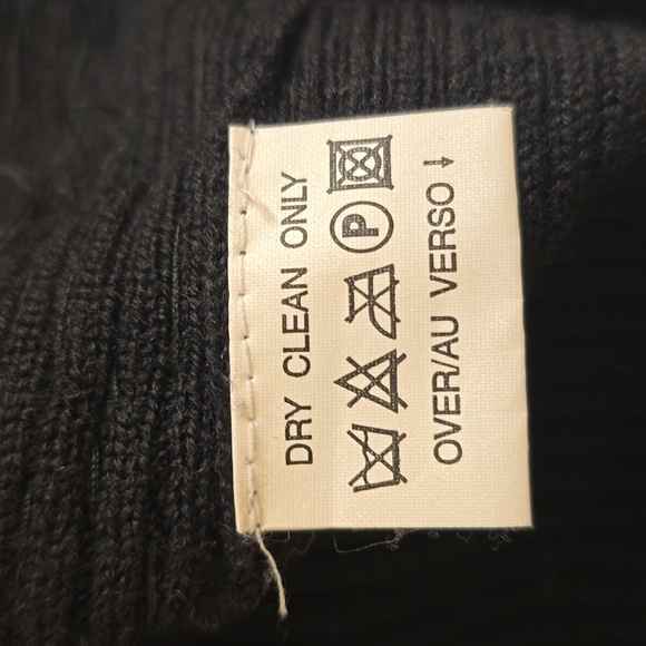 Merino Wool Black Liz Claiborne Beaded Sweater - Picture 13 of 16